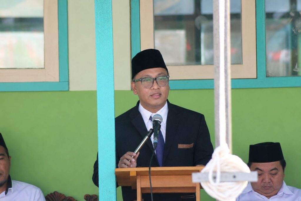 Dr. Ahmad Musaddad, M.Pd.I.